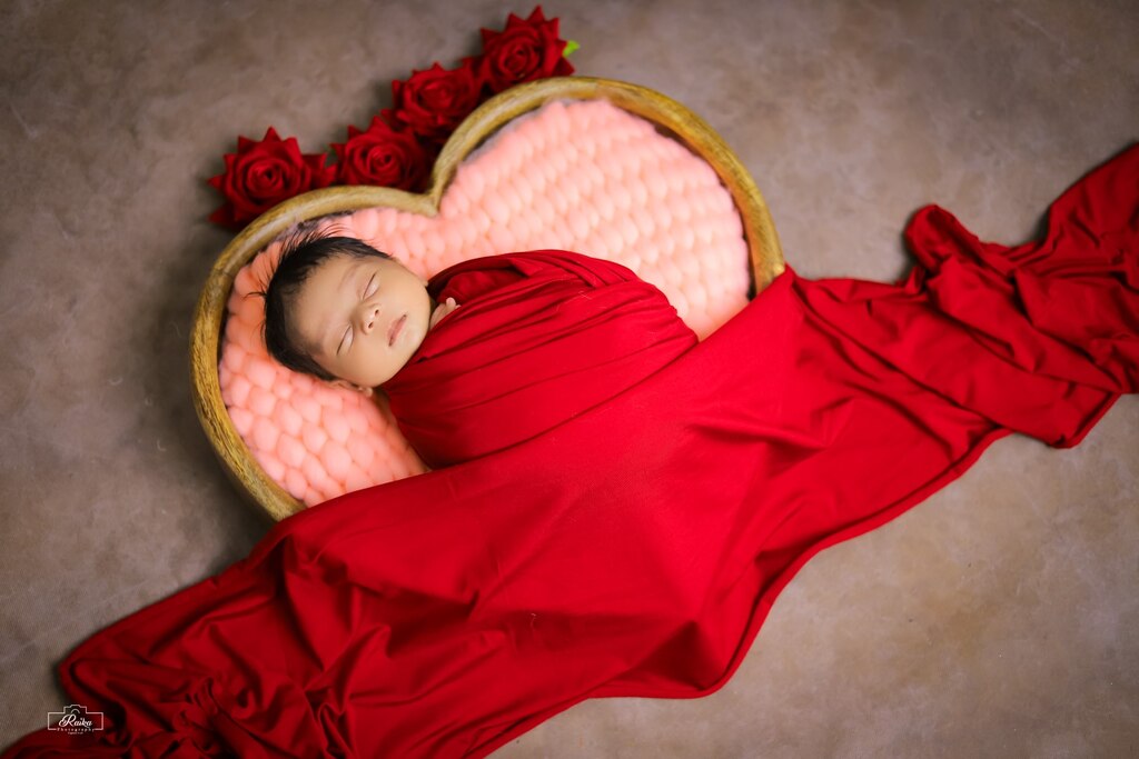 Newborn Heart With Red Wrapping Setup 120